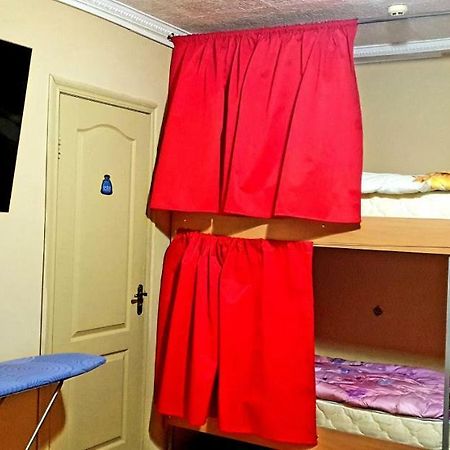 Hostel 777 Kiev Buitenkant foto